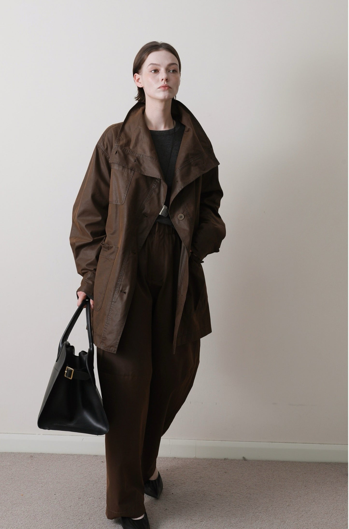 オイルウォッシュ加工 多パネルデザイン テーパードワークパンツ