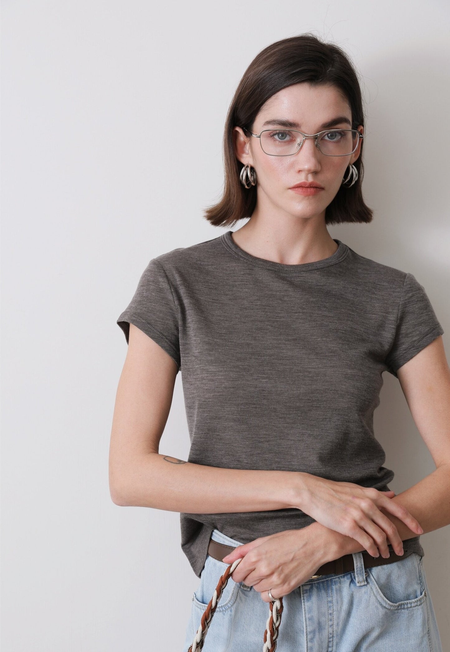 上質素材 100％エクストラファインウール 薄手 通気性 スリム半袖Tシャツ