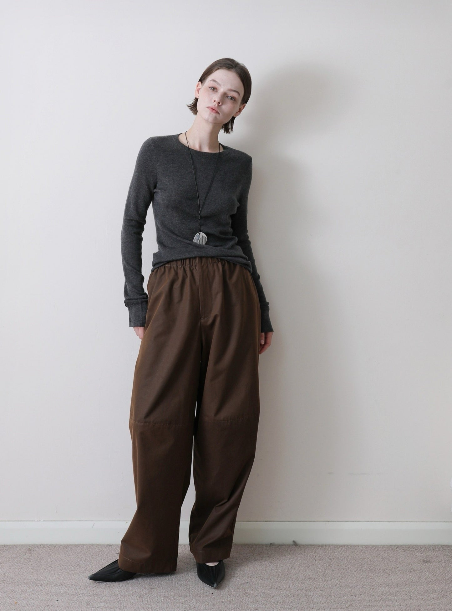 オイルウォッシュ加工 多パネルデザイン テーパードワークパンツ