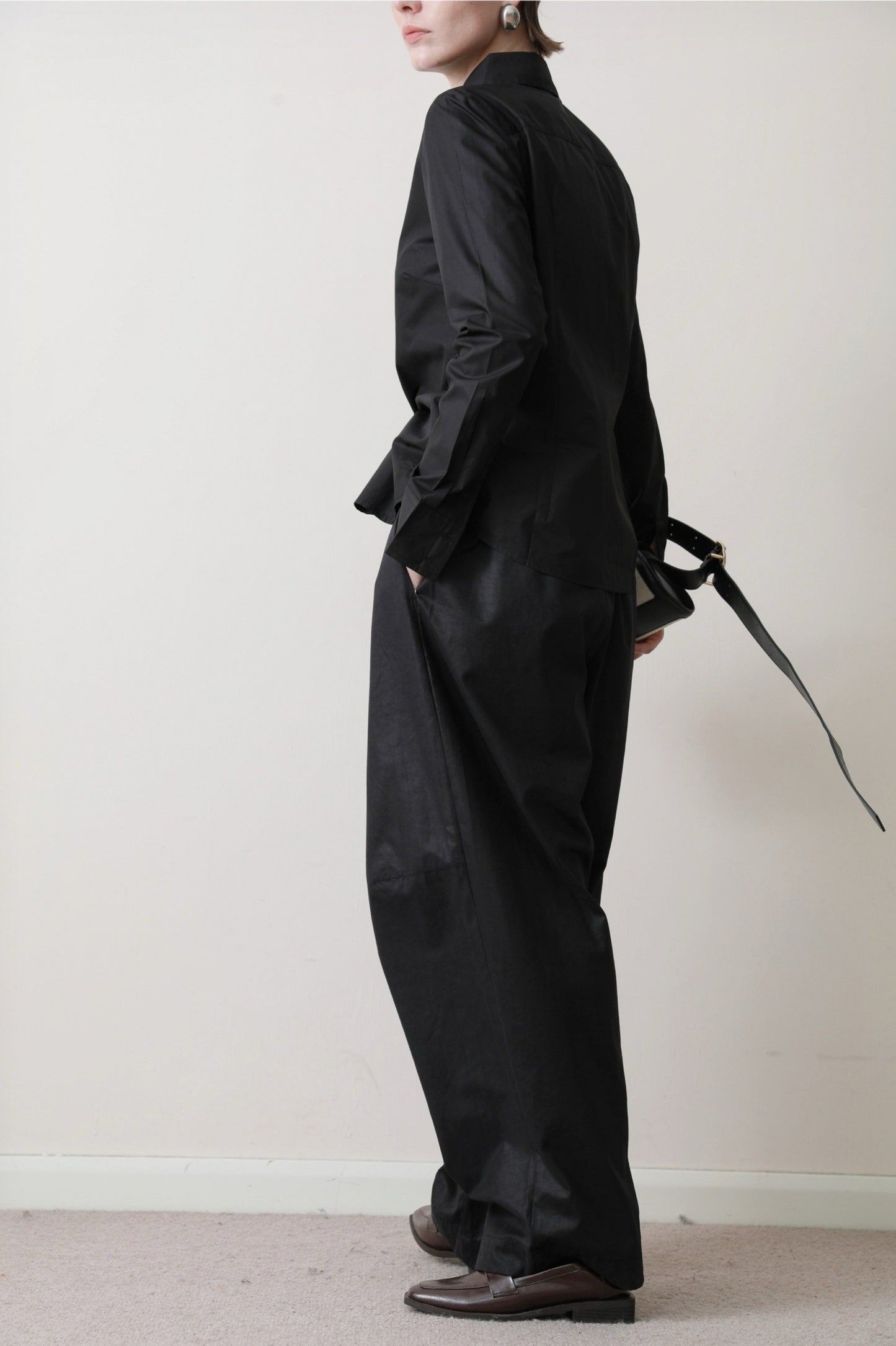 オイルウォッシュ加工 多パネルデザイン テーパードワークパンツ