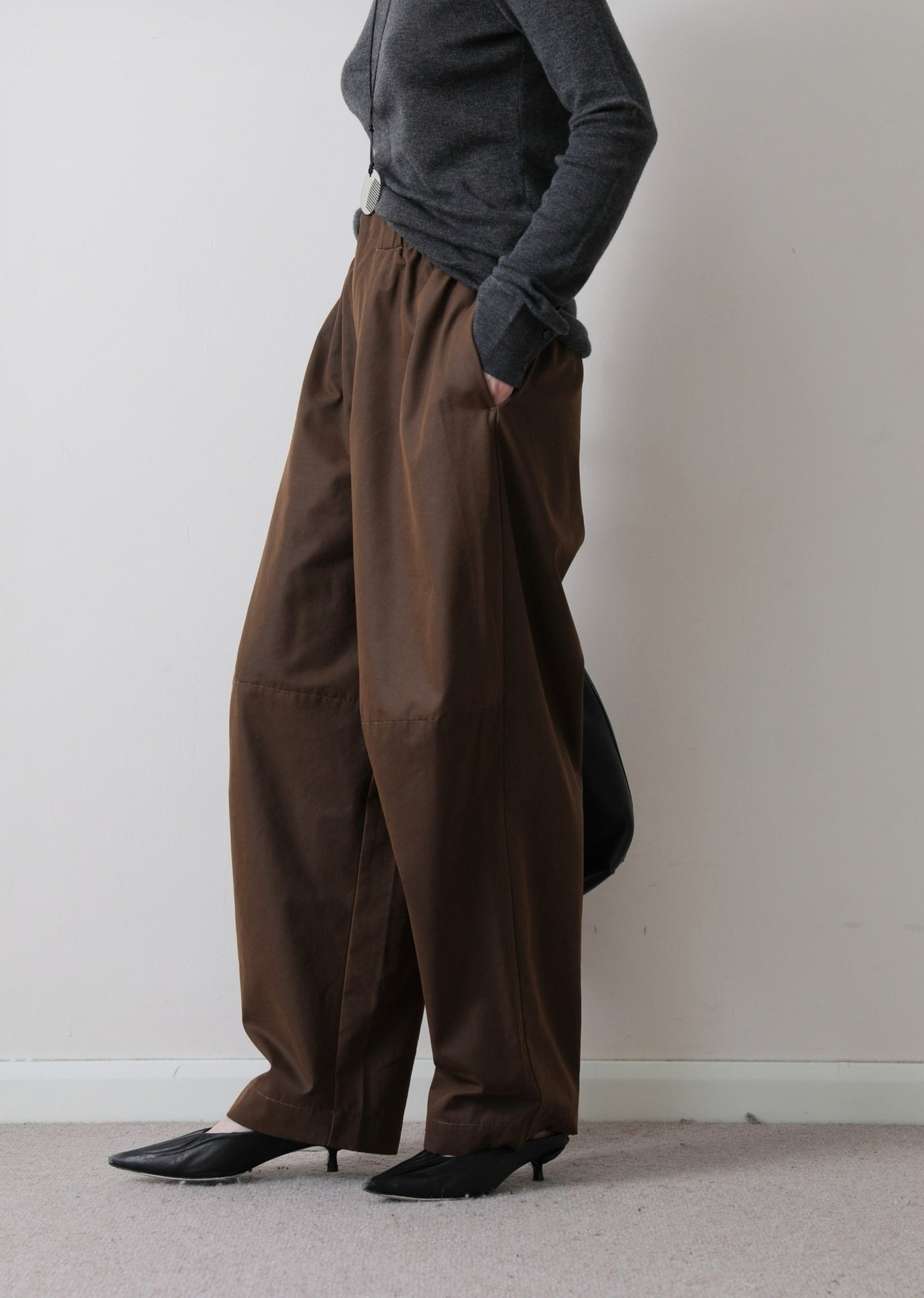 オイルウォッシュ加工 多パネルデザイン テーパードワークパンツ