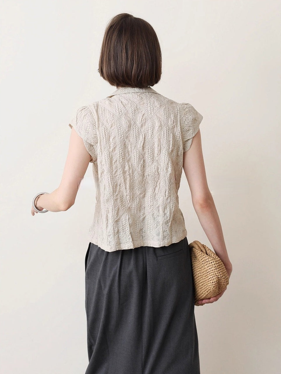 立体刺繍コットン 小襟プリーツショートトップス