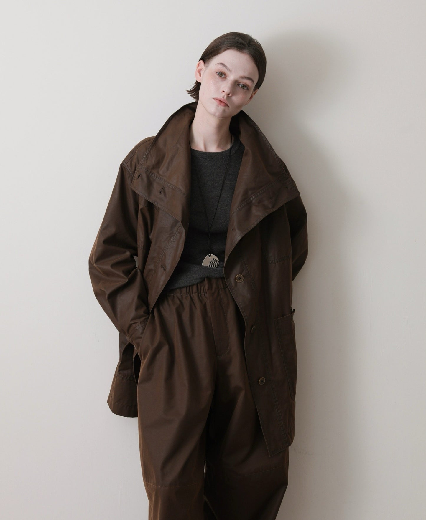 オイルウォッシュ加工 多パネルデザイン テーパードワークパンツ