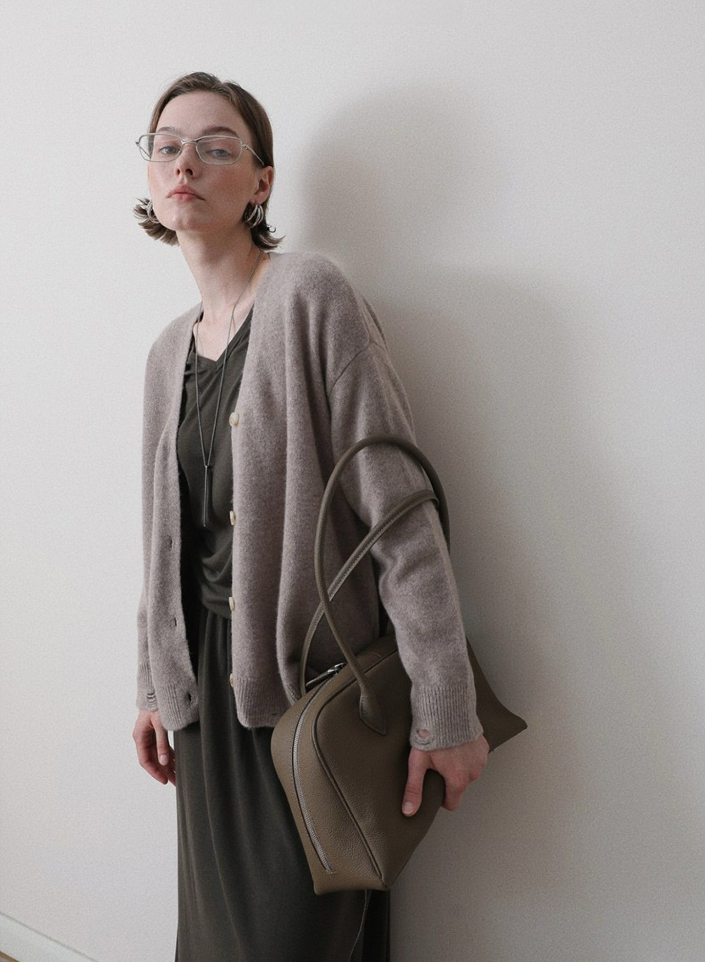 リラックスエアリー Vネックトップスワイドパンツロングスカート